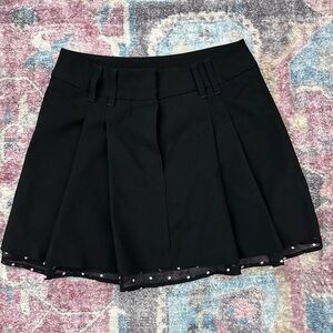 NWT HM Divided Black Pleated Mini Skirt Polka Dots Button Up Size 0